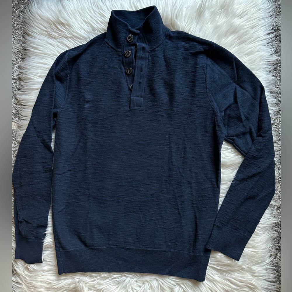 NEW Alesbury buttoned pullover sweater